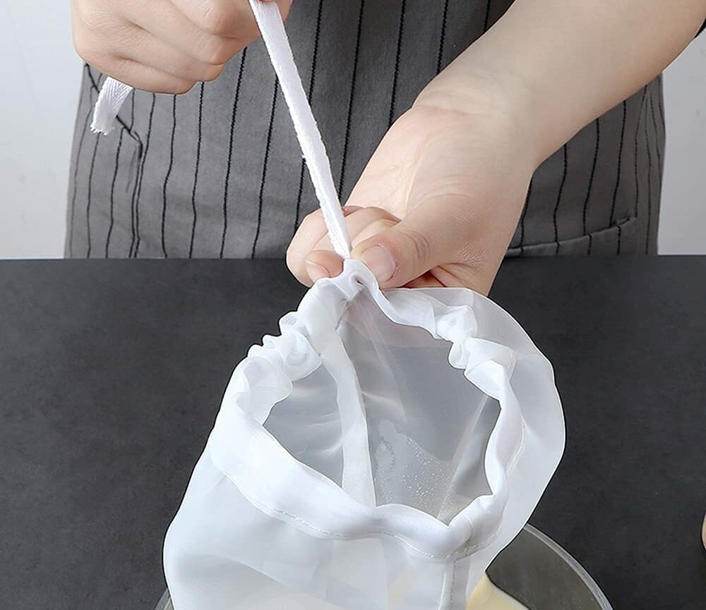 Straining with a jelly bag