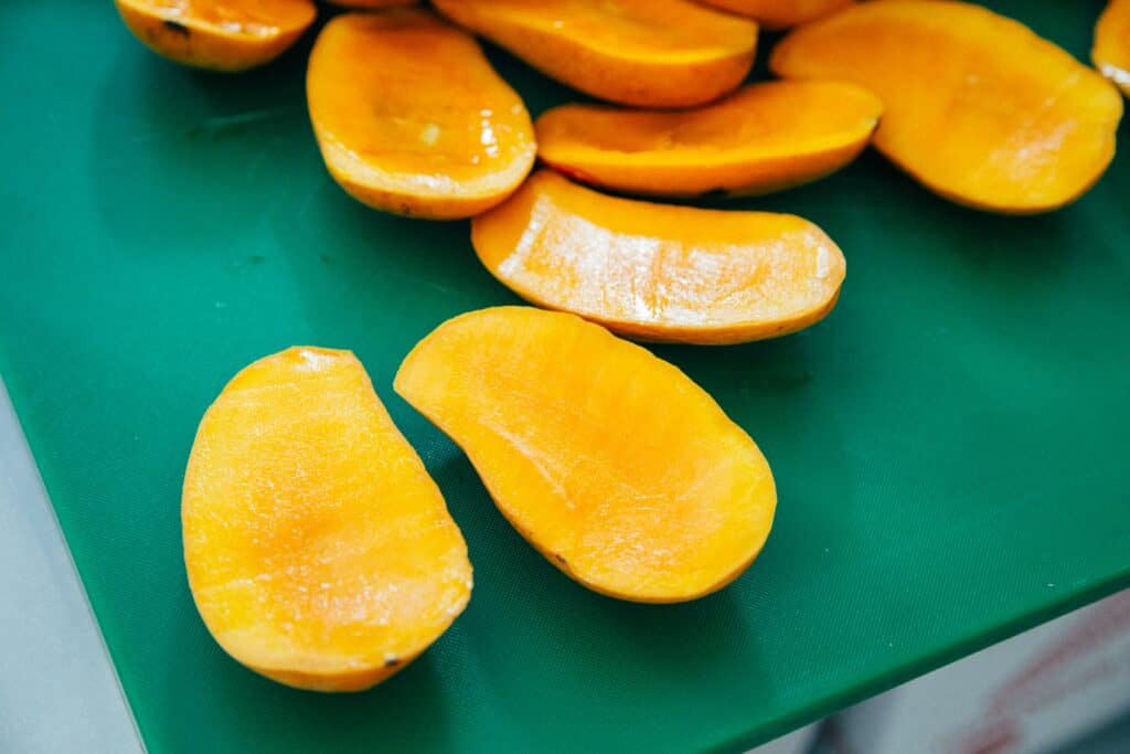 How to Freeze Mango