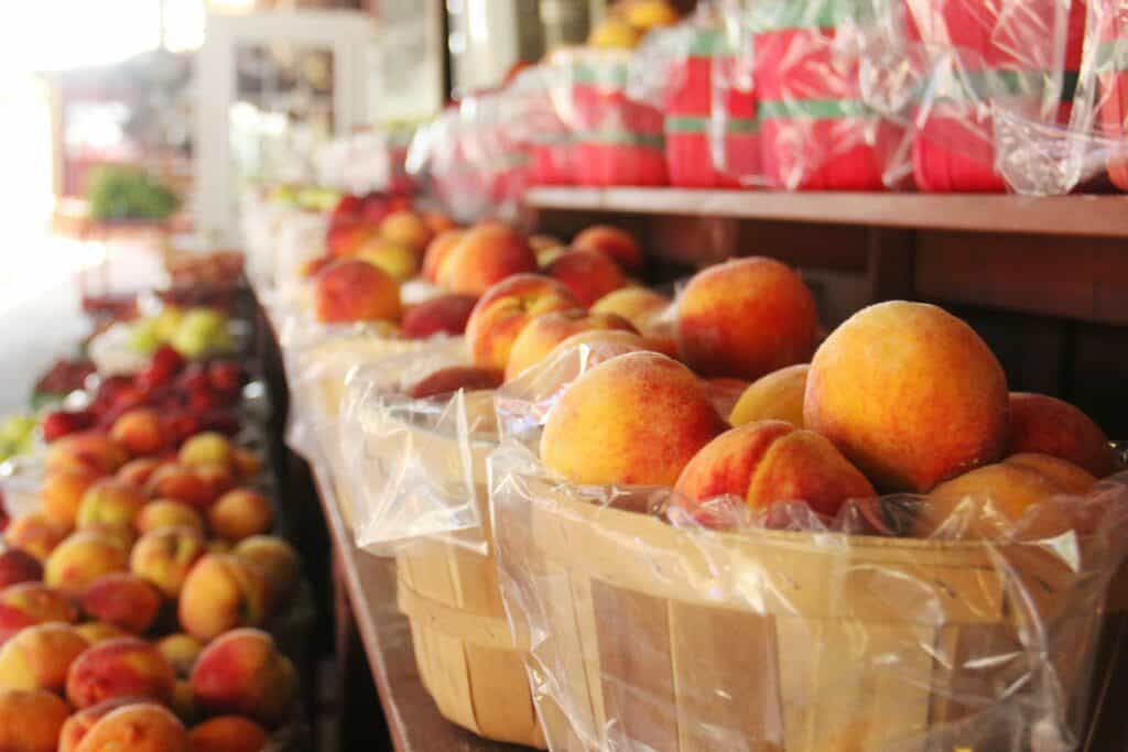 How to Buy Peaches